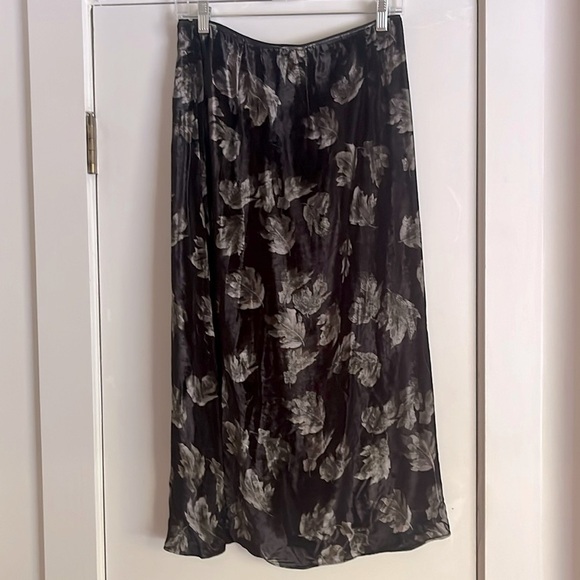 Vince Fallen Leaf Velvet Silk Modern Slip Midi Silk Skirt Size 4 - Picture 9 of 15